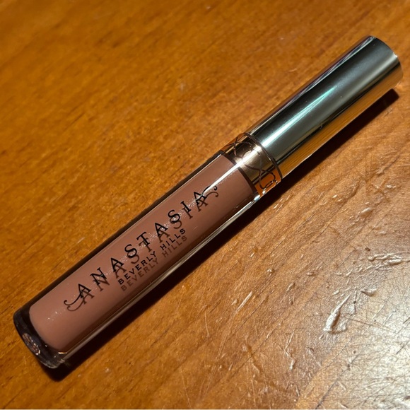 Anastasia Beverly Hills Lip Gloss Toffee - Picture 2 of 14